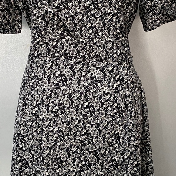 H&M Floral Short Sleeve Spring Summer Dress - Picture 2 of 16